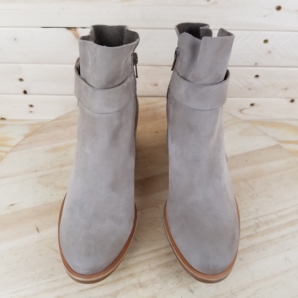 Paul Green 7.5 US Leather Ankle Boot Booties Side Zip Western Biker Moto NEW - Picture 2 of 15